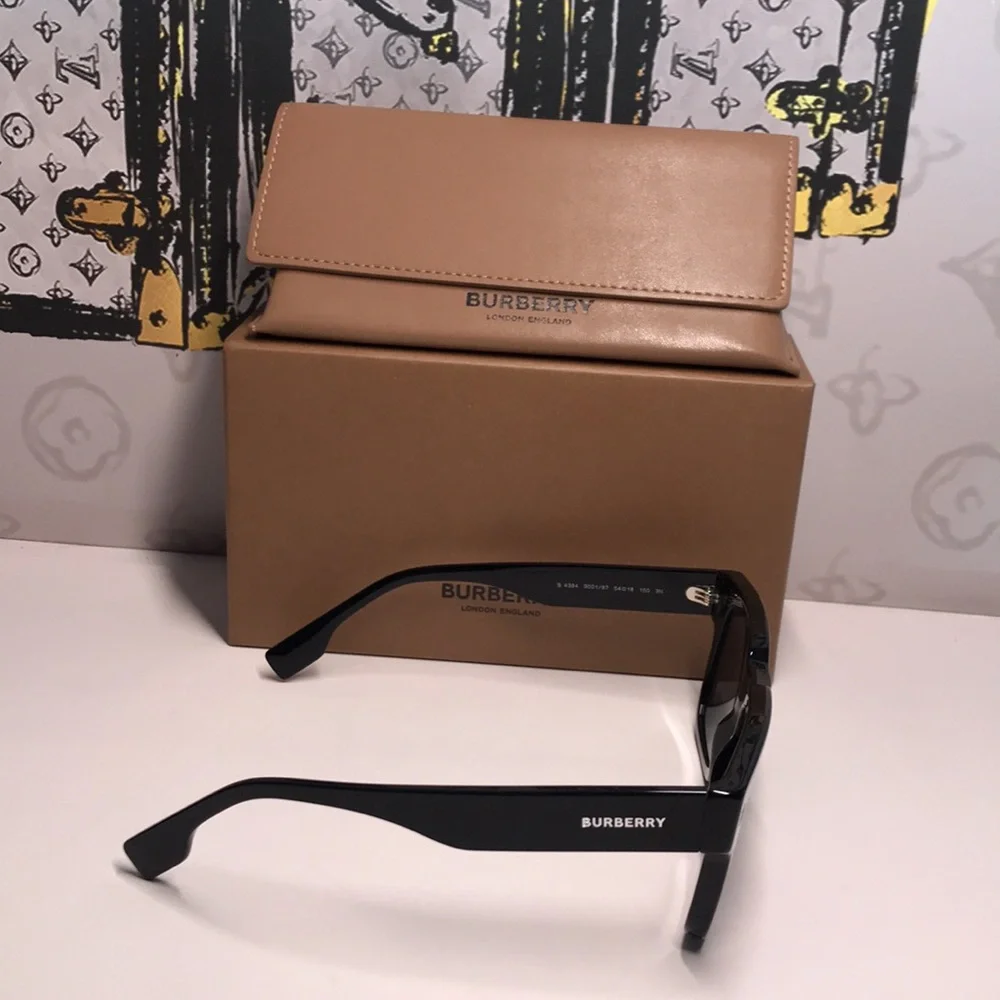 New Authentic Burberry BE4394 3001/87 Sunglasses